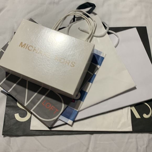 Gift Bags & Box - Picture 14 of 14